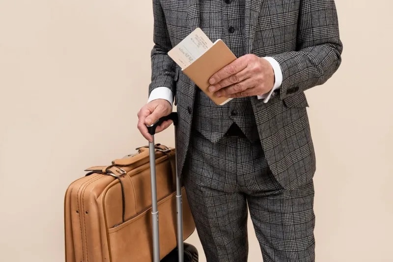 Суточные в командировке в 2026: расчет, выплаты и отчетность